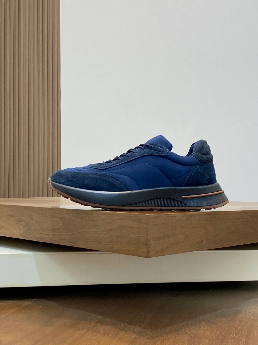 💰740 Loro Piana - Classic casual shoes, men's lace-up casual shoes and sneakers, high-quality lightweight and comfortable fabrics, suitable for outdoor leisure, the color scheme is young and energetic, and it looks great with sportswear or casual suits! Code number: 39-44 (38, 45, 46, can be customized